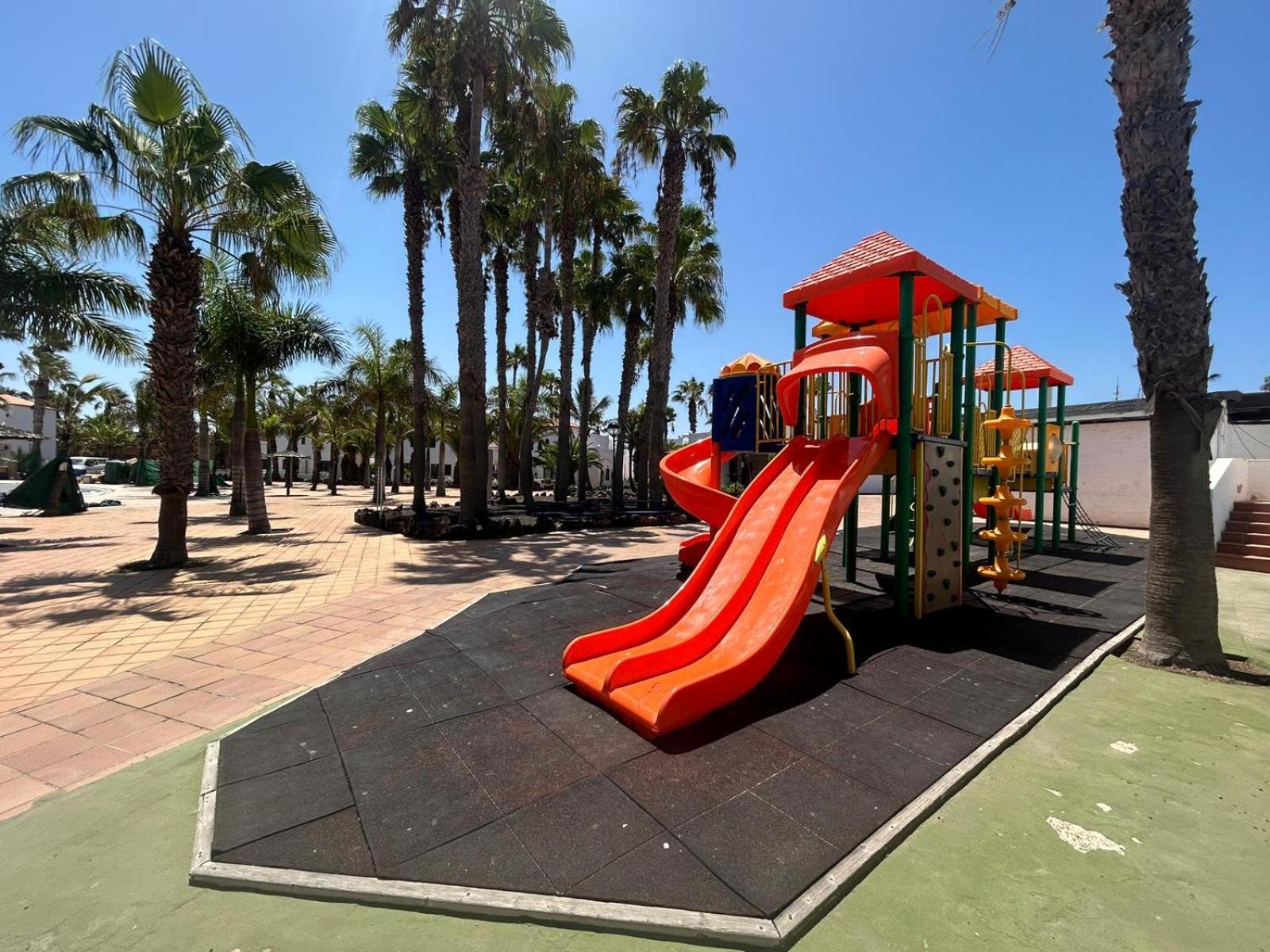 קורלחו Apartamentos Gala מראה חיצוני תמונה