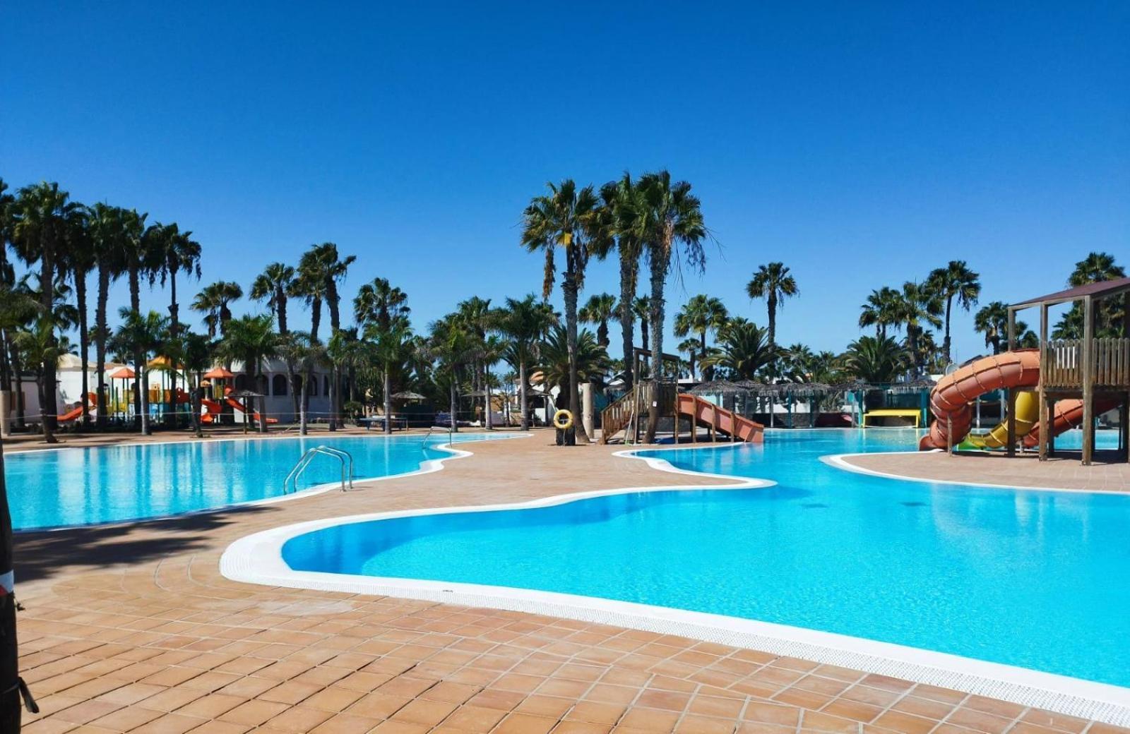 קורלחו Apartamentos Gala מראה חיצוני תמונה