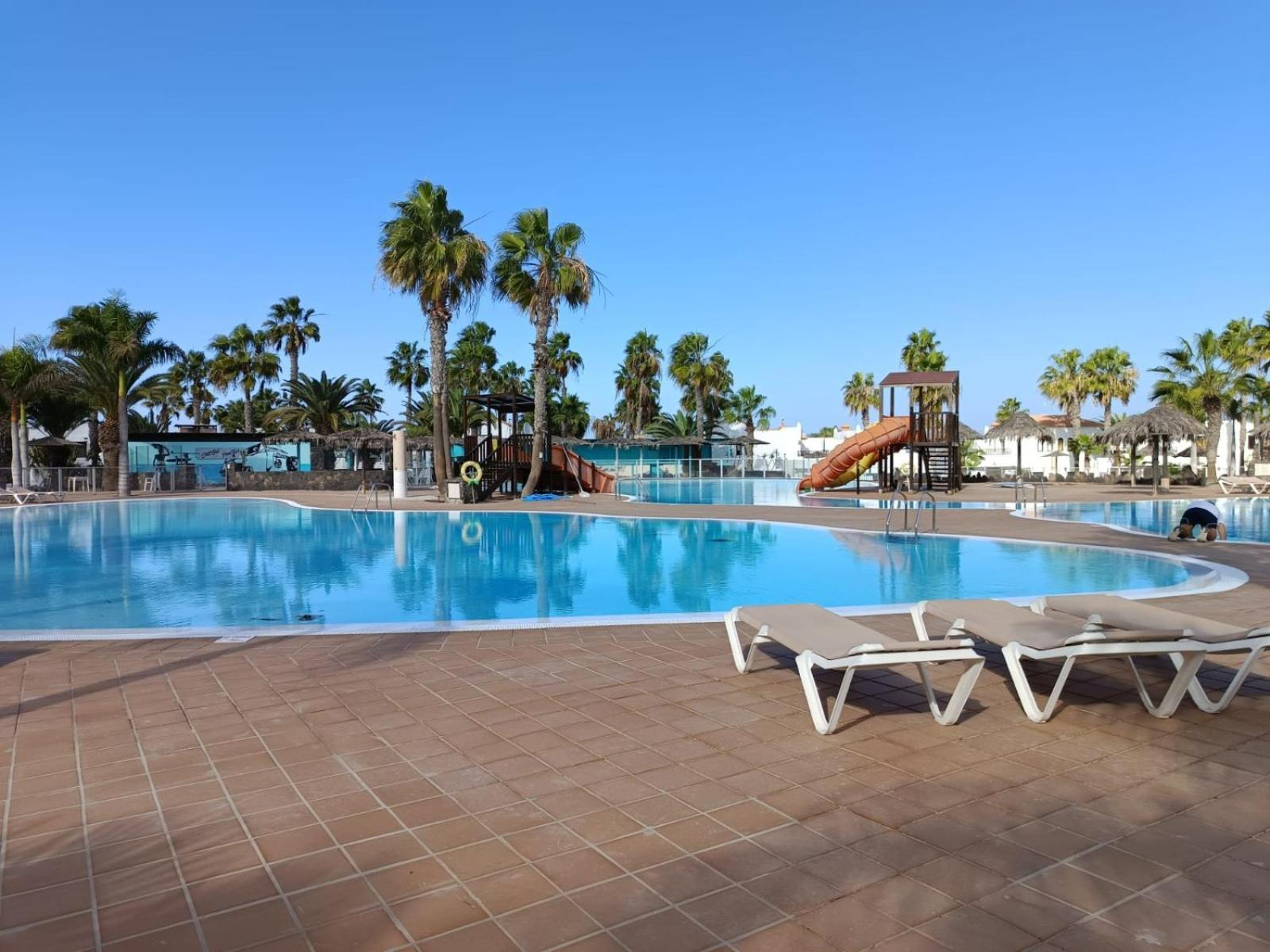קורלחו Apartamentos Gala מראה חיצוני תמונה